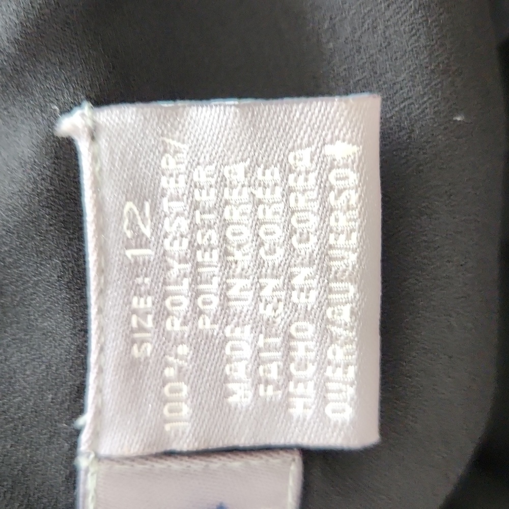 Liz Claiborne $5 - Picture 10 of 10